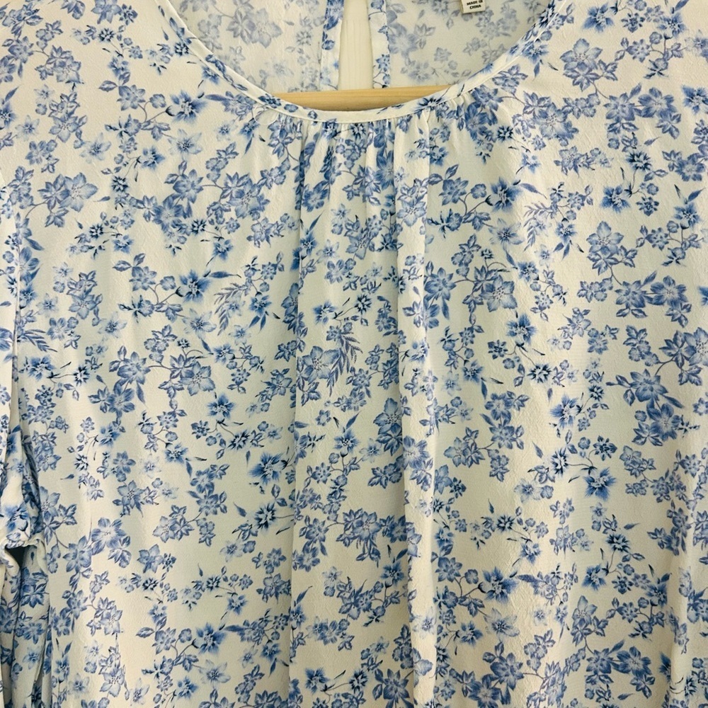 Z Supply Nylah Tropez Cottagecore Light Blue White Cropped Floral Top Size L - Picture 6 of 15